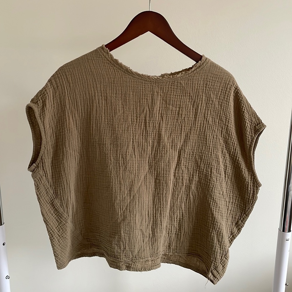 Neuflora muslin top